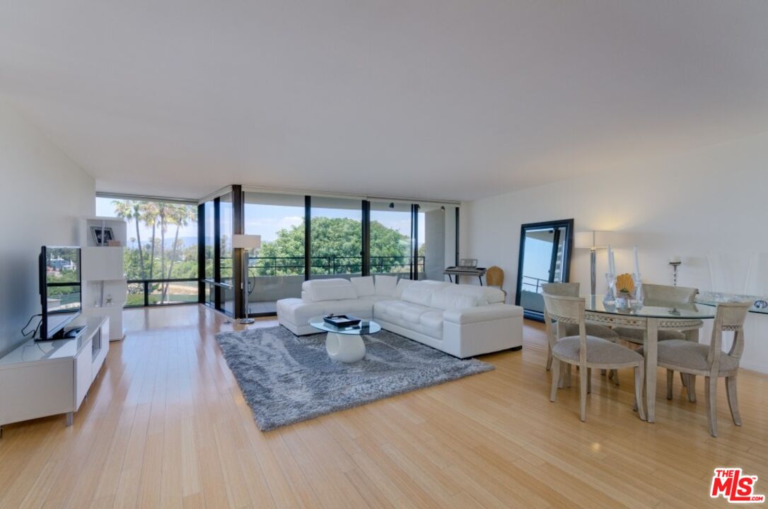 4337 Marina City Dr #135